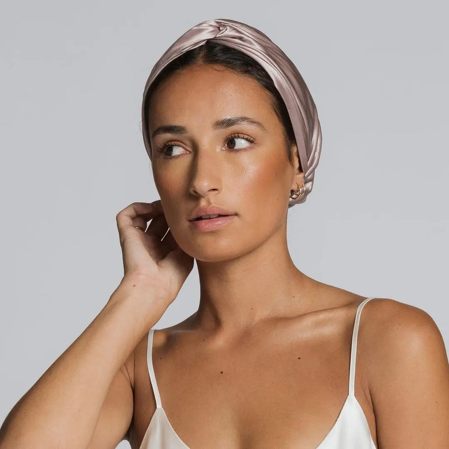 Gorro de Satén Aurealia™ — Protege tus rizos mientras duermes